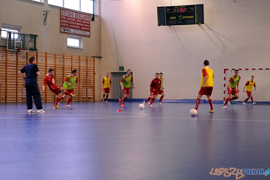 Futsal przed meczem w Pniewach  Foto: Krzysztof Kaczyński, wielkopolskisport