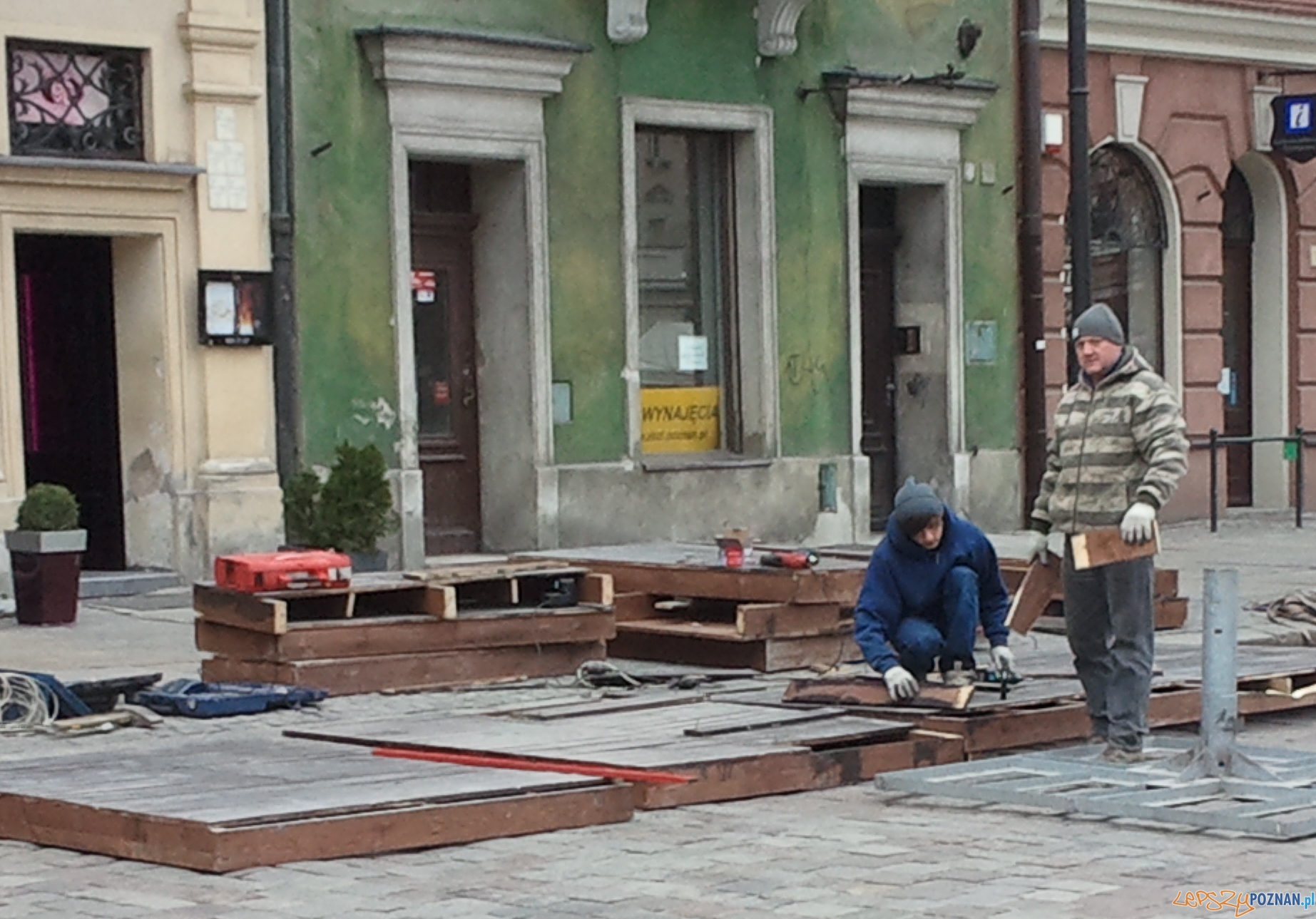 Szybka migawka - powstają już ogródki na Starym  Foto: lepszyPOZNAN.pl / gsm