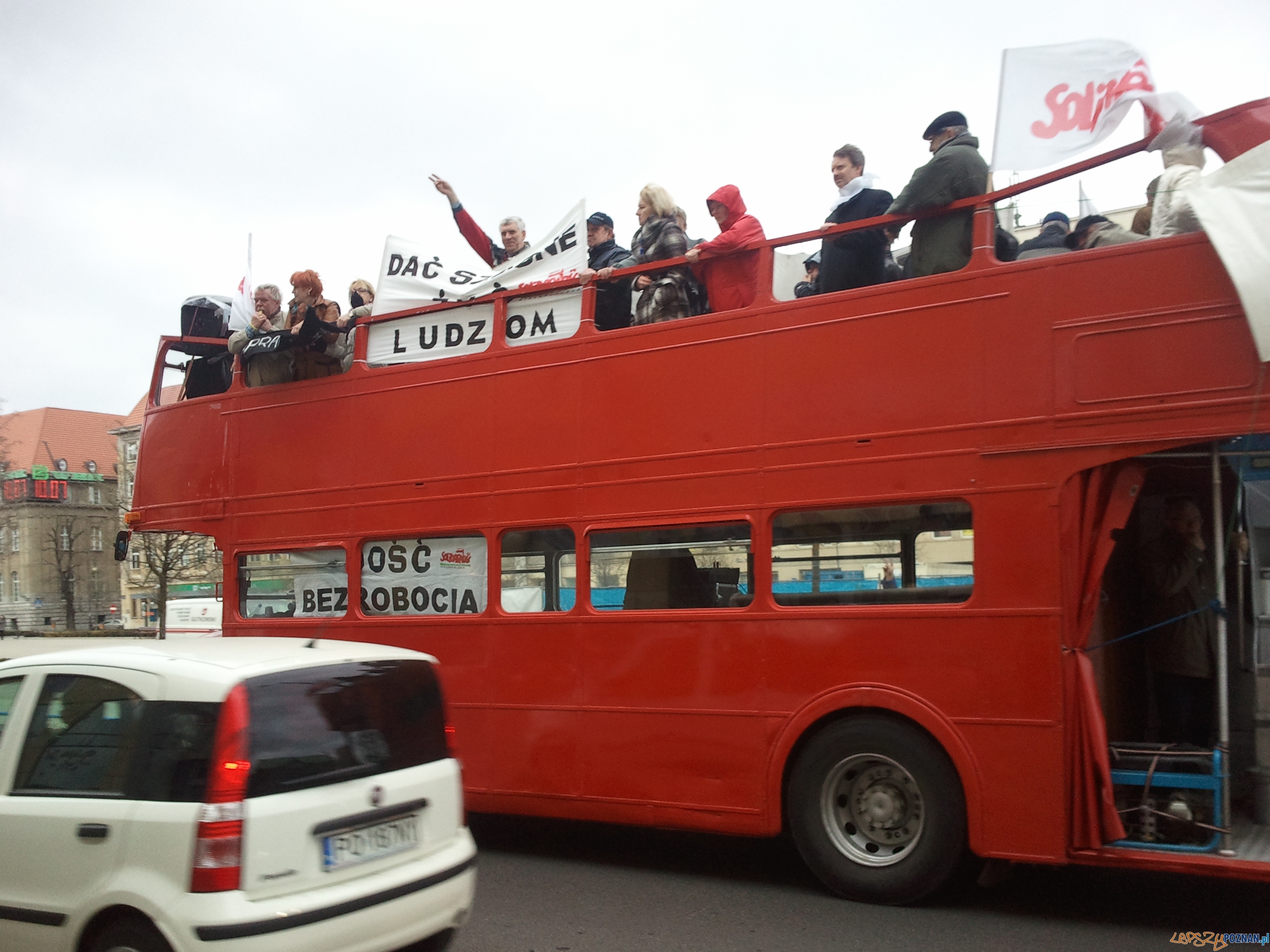 Protest w obronie pracowników ZNTK  Foto: lepszyPOZNAN.pl / gsm