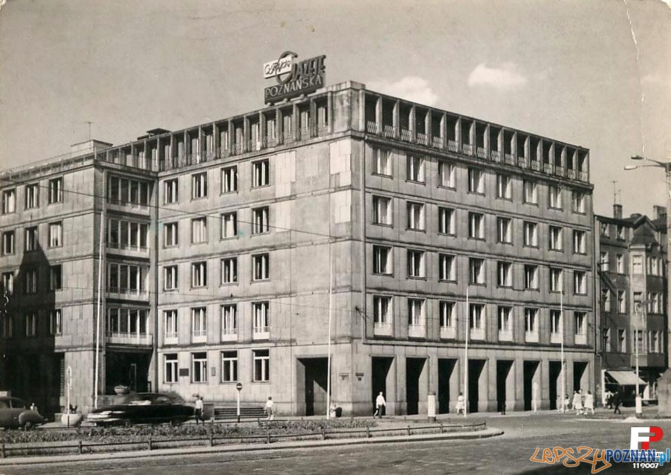 Collegium Historicum UAM, zdjęcie z lat 60 - wtedy siedziba Komitetu Wojewódzkiego PZPR  Foto: fotopolska