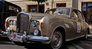 III Międzynarodowy Zlot Samochodów Rolls-Royce & Bentley - Poznań 12.05.2012 r.  Foto: LepszyPOZNAN.pl / Paweł Rychter