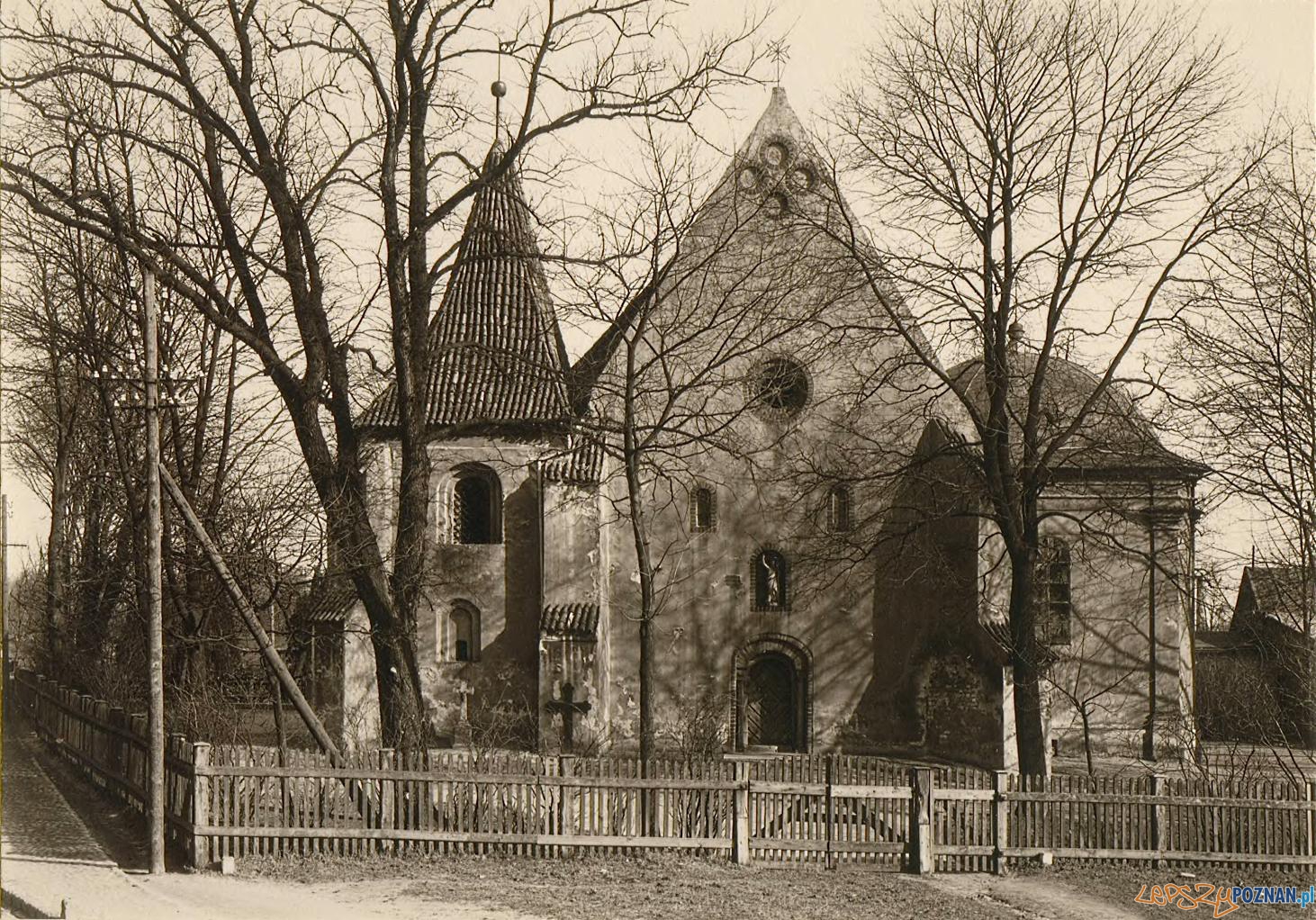 Kościół św. Jana Jerozolimskiego za murami, zdjęcie z roku 1927  Foto: fotopolska.eu
