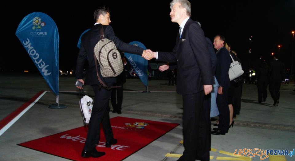 Cristiano Ronaldo tuż po lądowaniu w Poznaniu  Foto: Port Lotniczy Poznań - Ławica