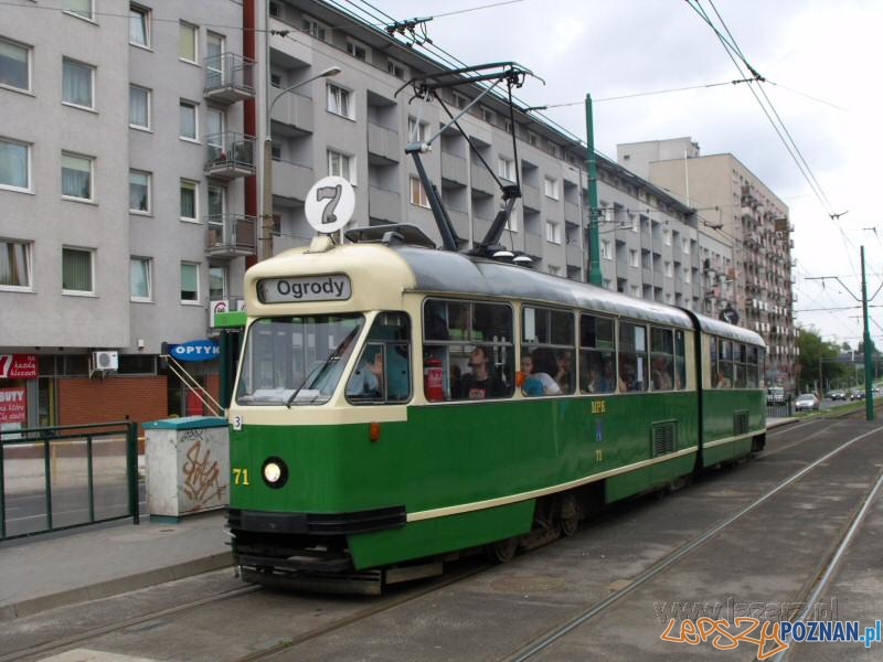 tramwaj linii 7  Foto: lazarz.pl