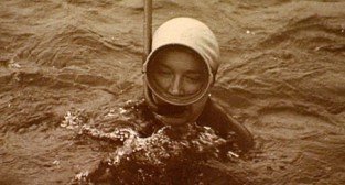 Teresa Zarzeczańska przepływa kanał La Manche  Foto: internet