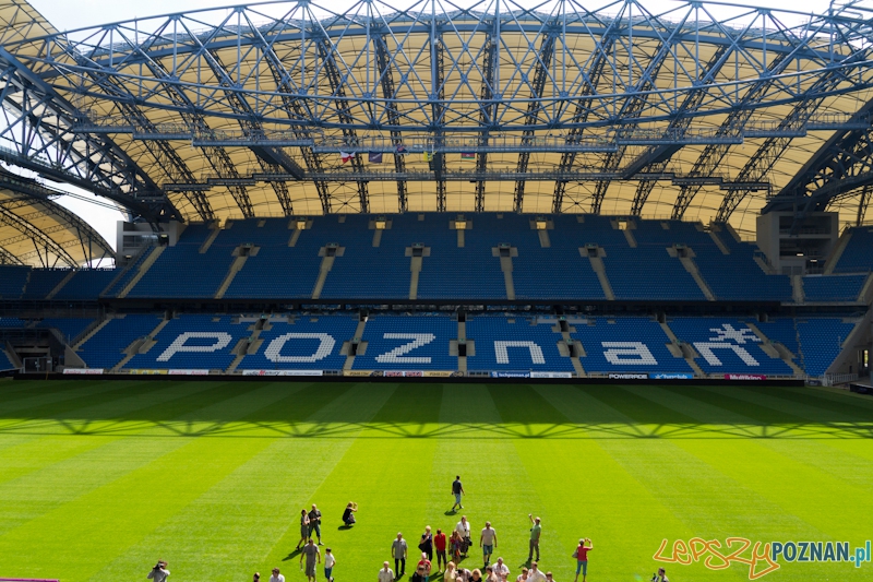 Konsultacje społeczne dotyczące zagospodarowania terenu wokół Stadionu Miejskiego zorganizowane przez Konsorcjum KKS Lech Poznań i Marcelin Management oraz Urząd Miasta Poznania. 4.08.2012 r.  Foto: lepszyPOZNAN.pl / Piotr Rychter