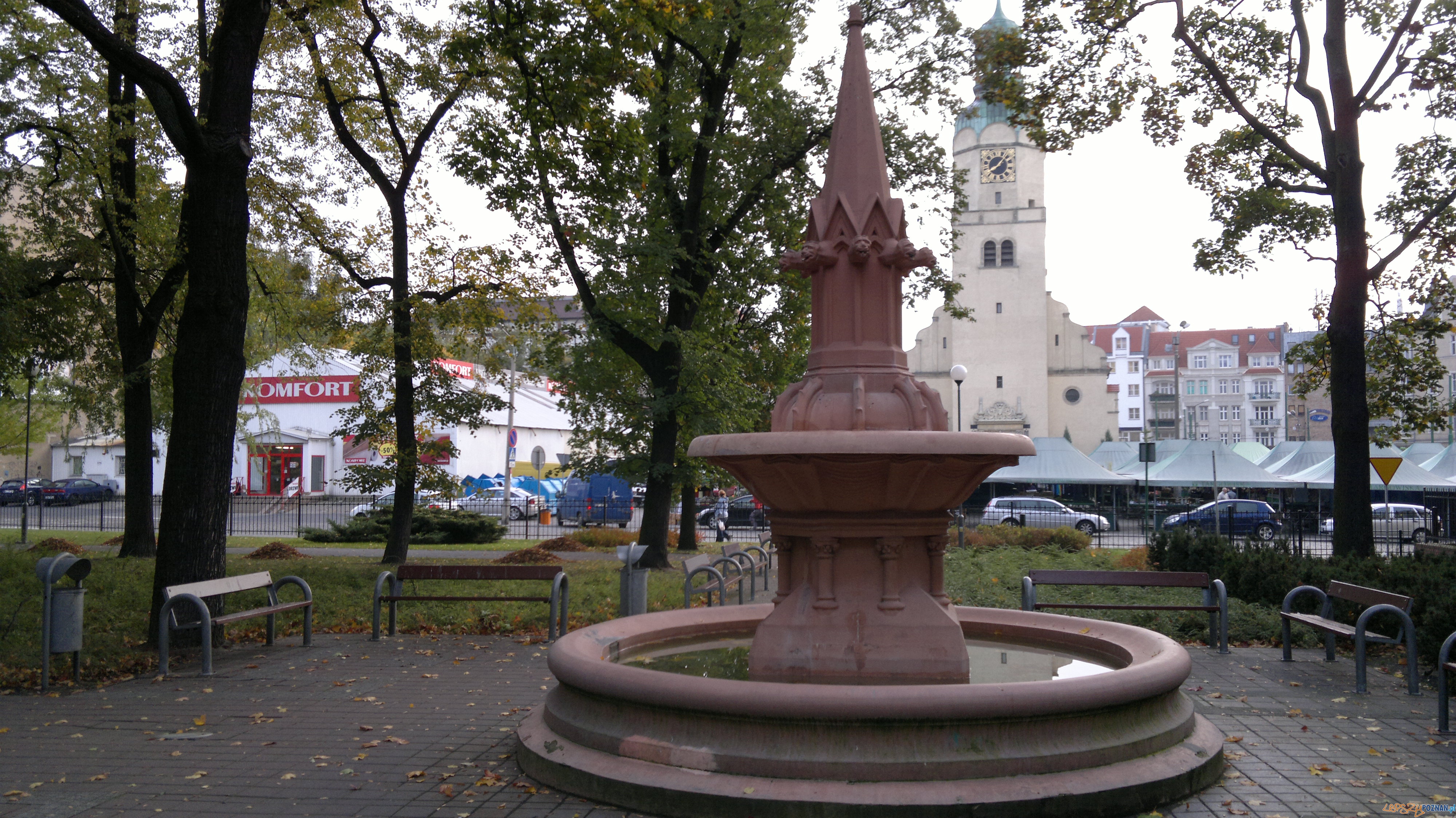 Skwer plac Marii Skłodowskiej Curie  Foto: 