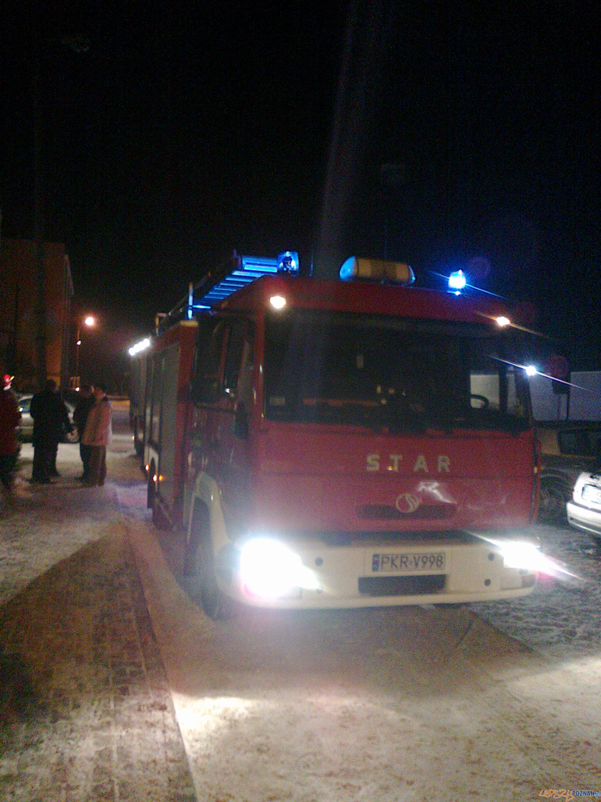 Czad zabija - strażacy podczas akcji w Krotoszynie  Foto: KP PSP Krotoszyn