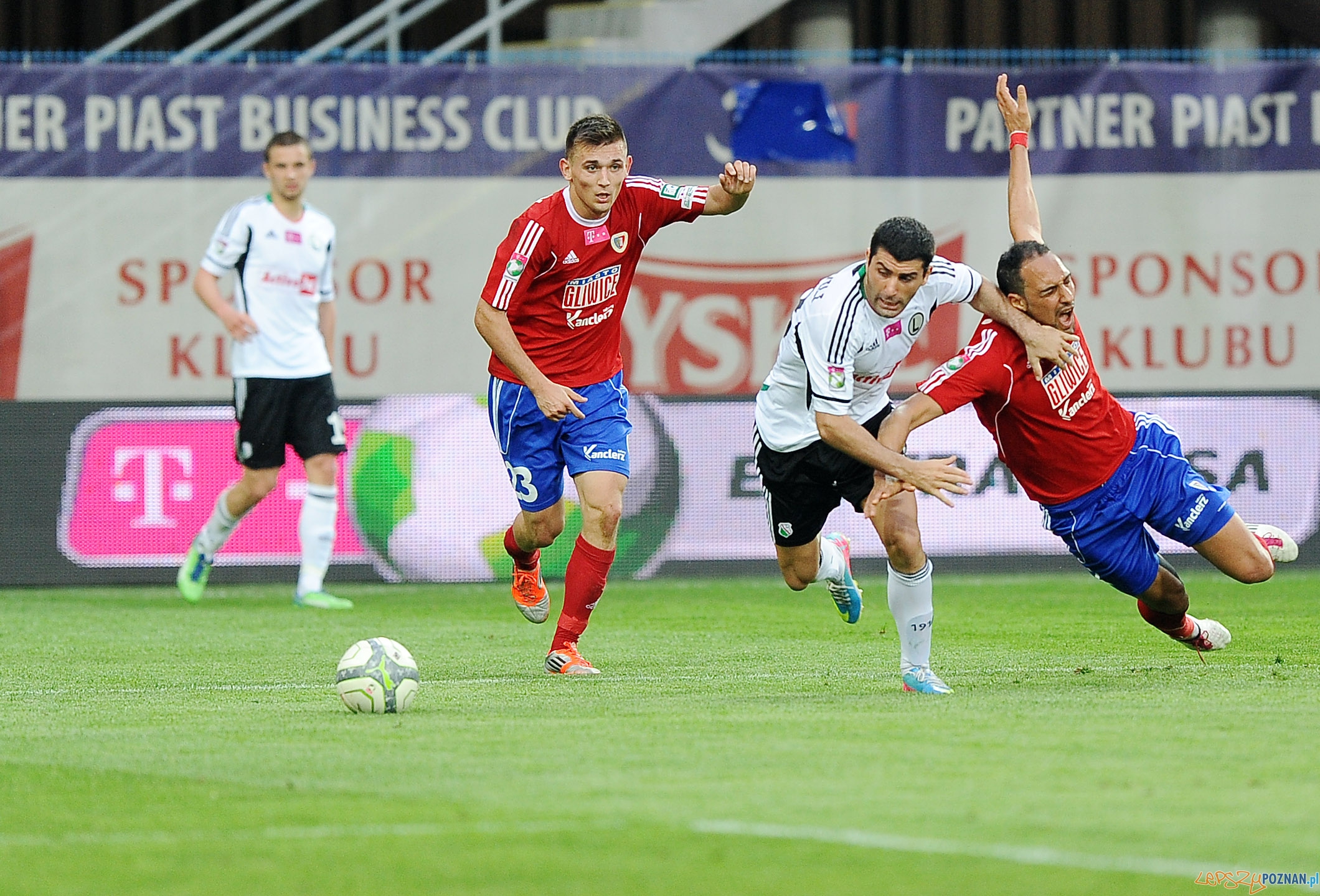 27.04.2013 GLIWICE PILKA NOZNA T-MOBILE EKSTRAKLASA SEZON 2012/2013 RUNDA WIOSENNA MECZ PIAST GLIWICE - LEGIA WARSZAWA  Foto: x-news