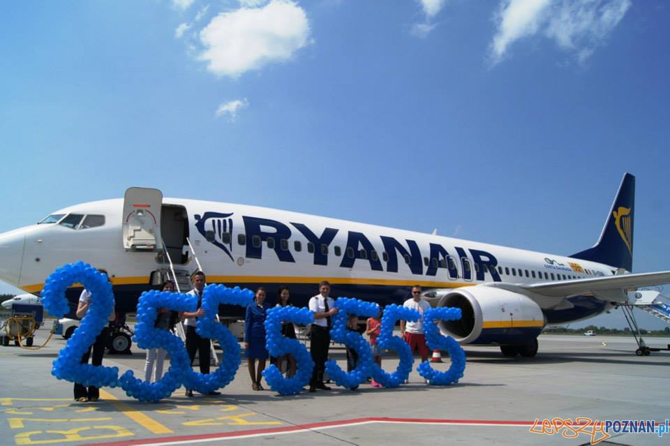 25555555 pasażer RyanAir  Foto: materiały prasowe / Piotr Stróżyński