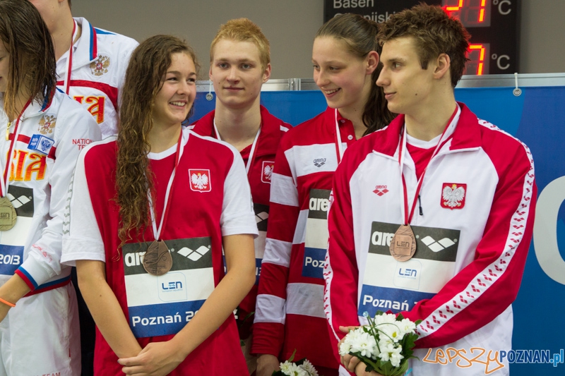 Mistrzostwa Europy Juniorów w Pływaniu - brązowi medaliści 4x100m stylem zmiennym - Termy Maltańskie   Foto: lepszyPOZNAN.pl / Piotr Rychter