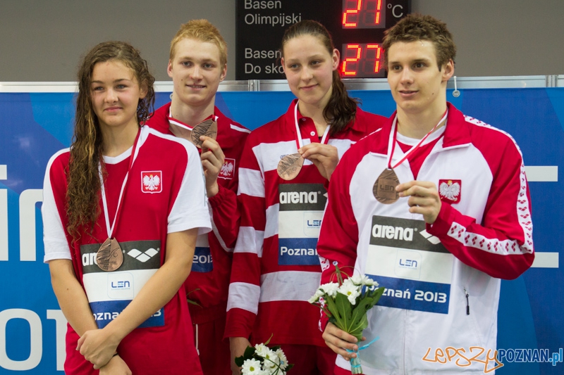 Mistrzostwa Europy Juniorów w Pływaniu - brązowi medaliści 4x100m stylem zmiennym - Termy Maltańskie   Foto: lepszyPOZNAN.pl / Piotr Rychter