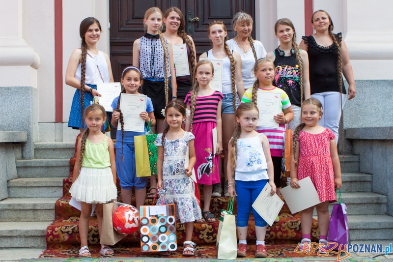 Festyn Warkocz Magdaleny - konkurs na najdłuższy warkocz - dziedziniec Urzędu Miasta 21.07.2013 r.  Foto: lepszyPOZNAN.pl / Piotr Rychter