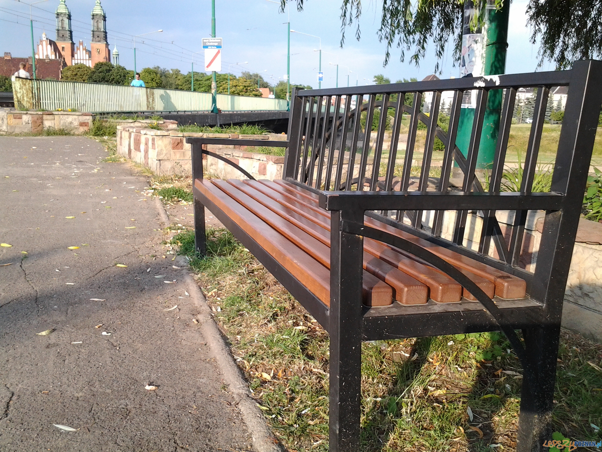 Ławeczka na Chwaliszewie  Foto: lepszyPOZNAN.pl / tab 10.1