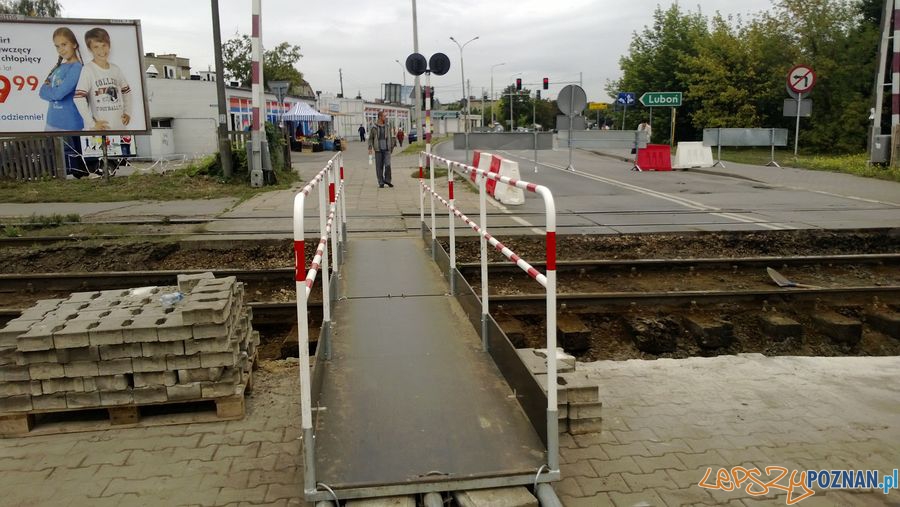 Zamknięty przejazd kolejowy na Dębcu (6)  Foto: TD