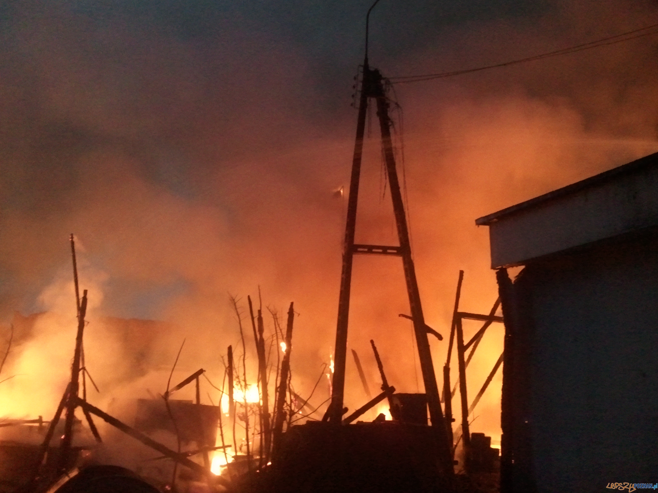 Pożar w Swarzędzu  Foto: news@lepszypoznan.pl