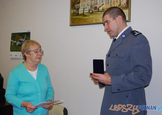 Poznanianka pomogła ując oszusta  Foto: KW Policji 