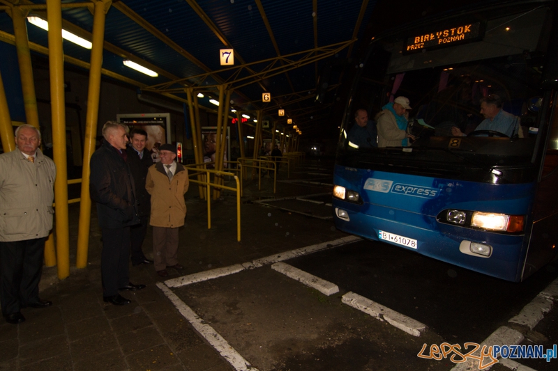 Zamknięcie starego dworca PKS - ostatni autobus - Poznań 22.10.2013 r.  Foto: LepszyPOZNAN.pl / Paweł Rychter
