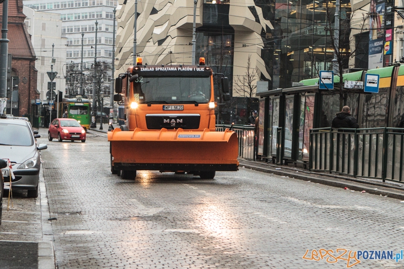 Gołoledź w mieście - Poznań 19.01.2014 r.  Foto: LepszyPOZNAN.pl / Paweł Rychter