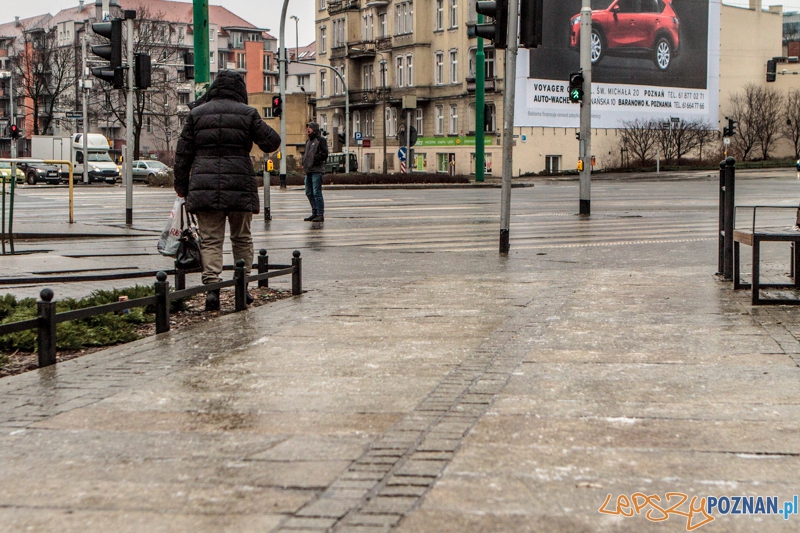 Gołoledź w mieście - Poznań 19.01.2014 r.  Foto: LepszyPOZNAN.pl / Paweł Rychter