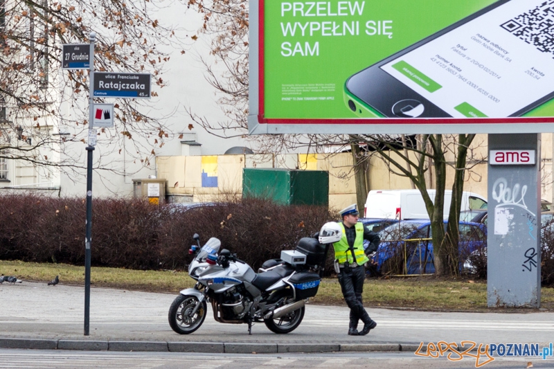 Policjant w pracy  Foto: lepszyPOZNAN.pl / Piotr Rychter