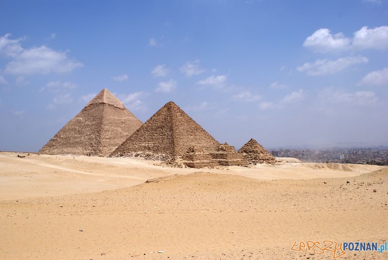 Egipt - Piramidy w Gizie  Foto: Szymon Zdzieblowski