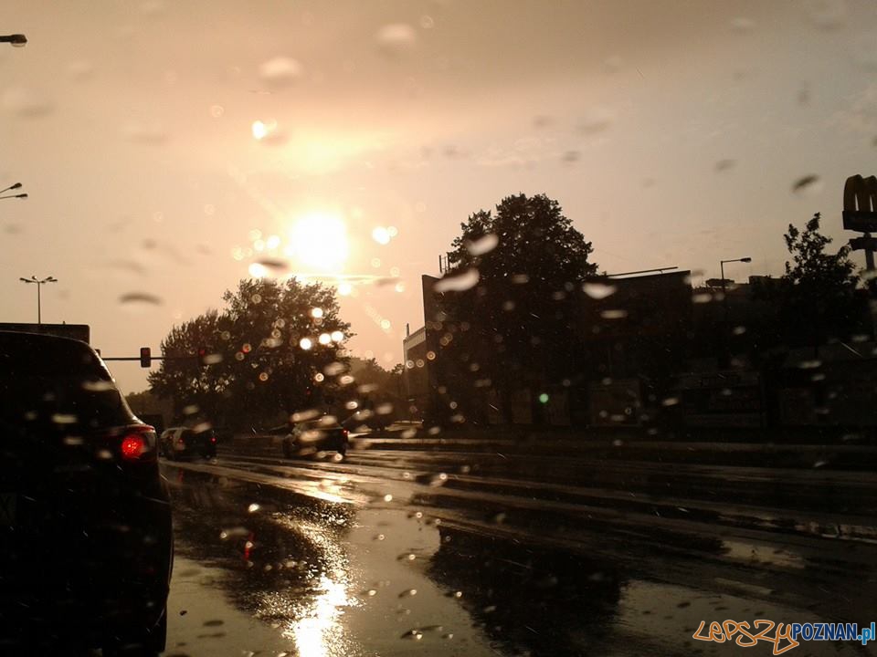Deszcz i tęcza nad Poznaniem  Foto: 