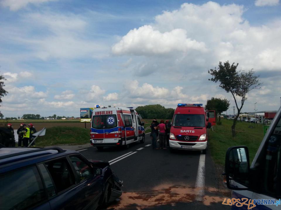 Wypadek w Nieprószewie  Foto: JRG4 Poznań