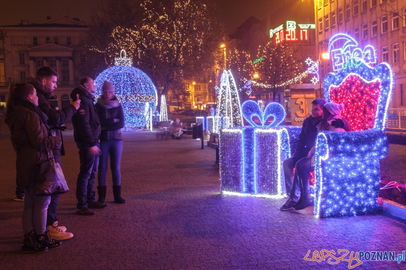 Świąteczna iluminacja Enei na Placu Wolności - Poznań 06.11.2014 r.  Foto: LepszyPOZNAN.pl / Paweł Rychter