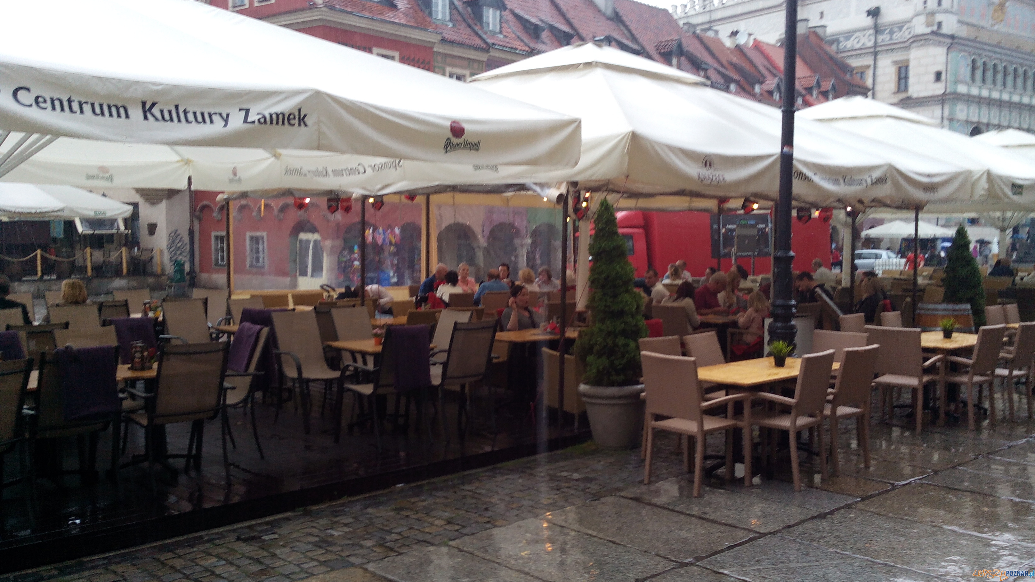 Stary Rynek ogródek piwny  Foto: LepszyPoznan.pl / gsm