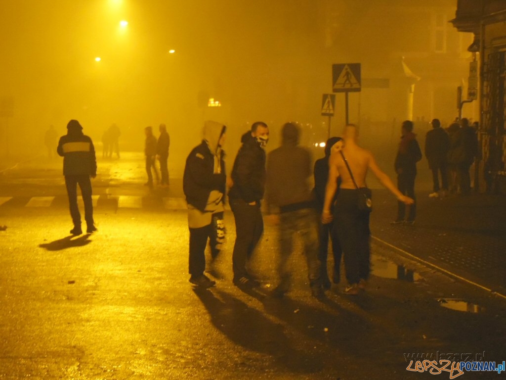Zatrzymania po sylwestrowej nocy na Małeckiego  Foto: lazarz.pl / Janusz Ludwiczak