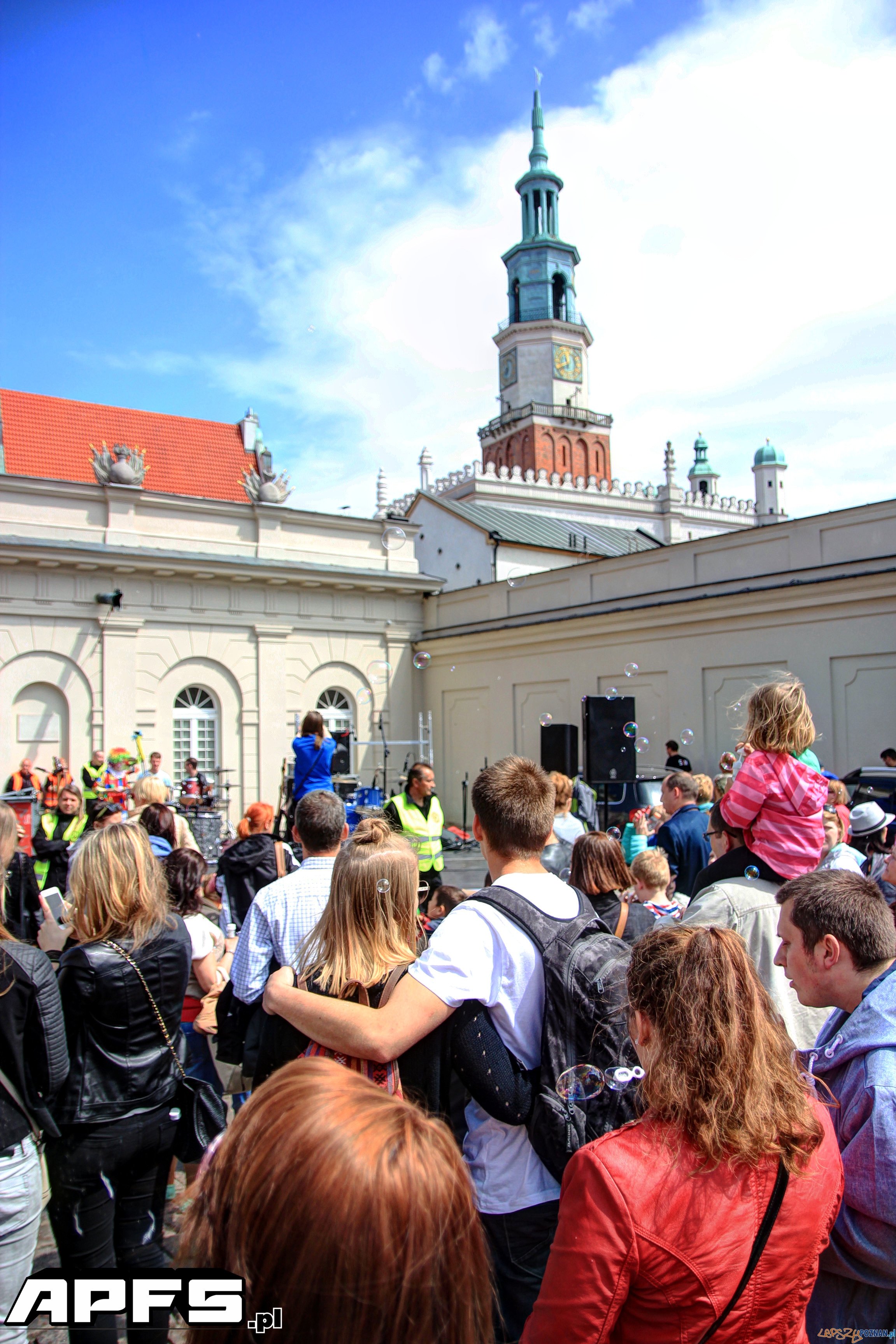 Bańki na Starym Rynku w Poznaniu (30.05.2014)  Foto: Adrian Potrawiak