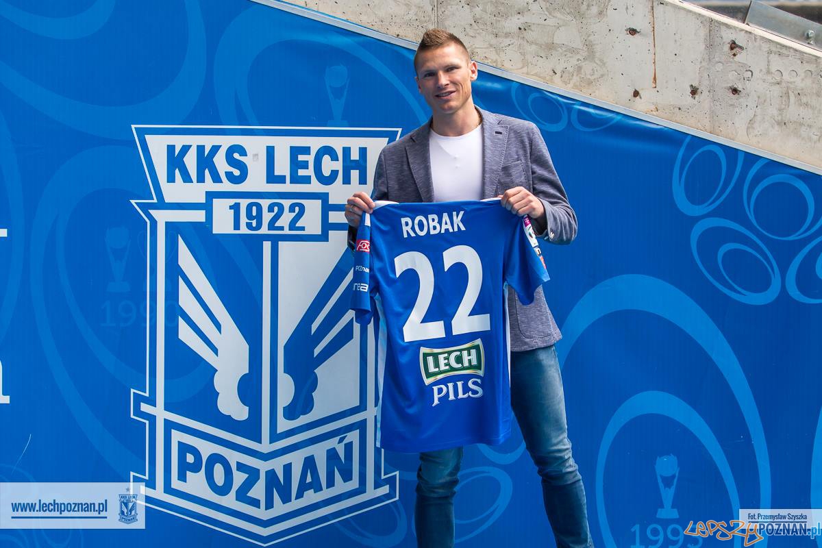 Marcin Robak nowym zawodnikiem Kolejorza  Foto: KKS LECH / Przemysław Szyszka