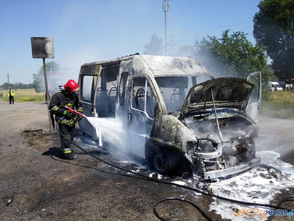 Płonący samochód  Foto: PSP w Poznaniu