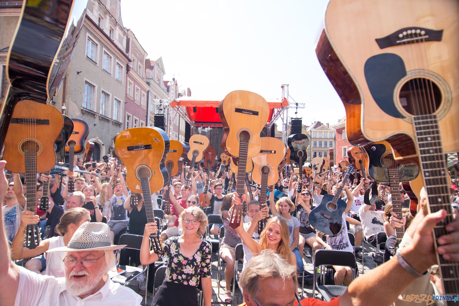 VIII Happening Gitarowy - Stary Rynek  Foto: lepszyPOZNAN.pl / Piotr Rychter