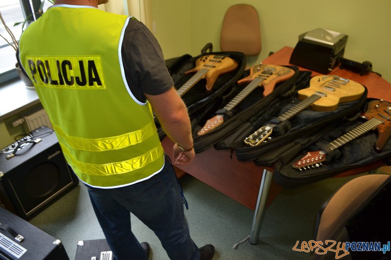 Policja odzyskała skradzione w Niemczech gitary  Foto: materiały policji 