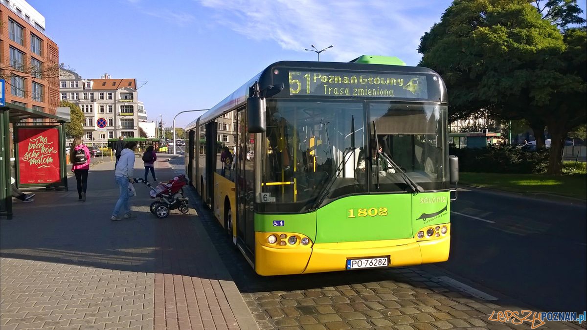 Autobus 51 na Garbarach  Foto: Tomasz Dworek