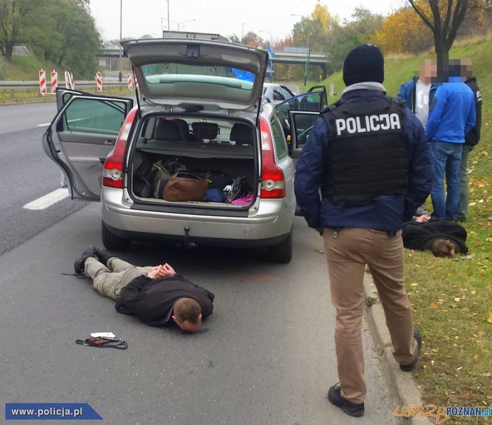 Zatrzymanie oszustów  Foto: materiały policji 