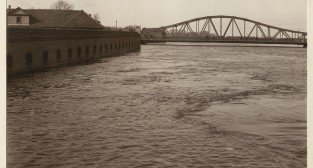 Most na Cybinie 3.04.1924 Foto: R.S. Ulatowski / MKZ / Cyryl Most na Cybinie 3.04.1924 Foto: R.S. Ulatowski / MKZ / Cyryl