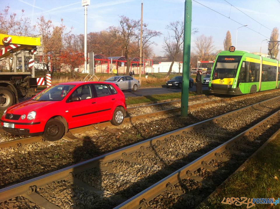 Samochód na torach  Foto: Pomoc Drogowa EuroHol Poznań