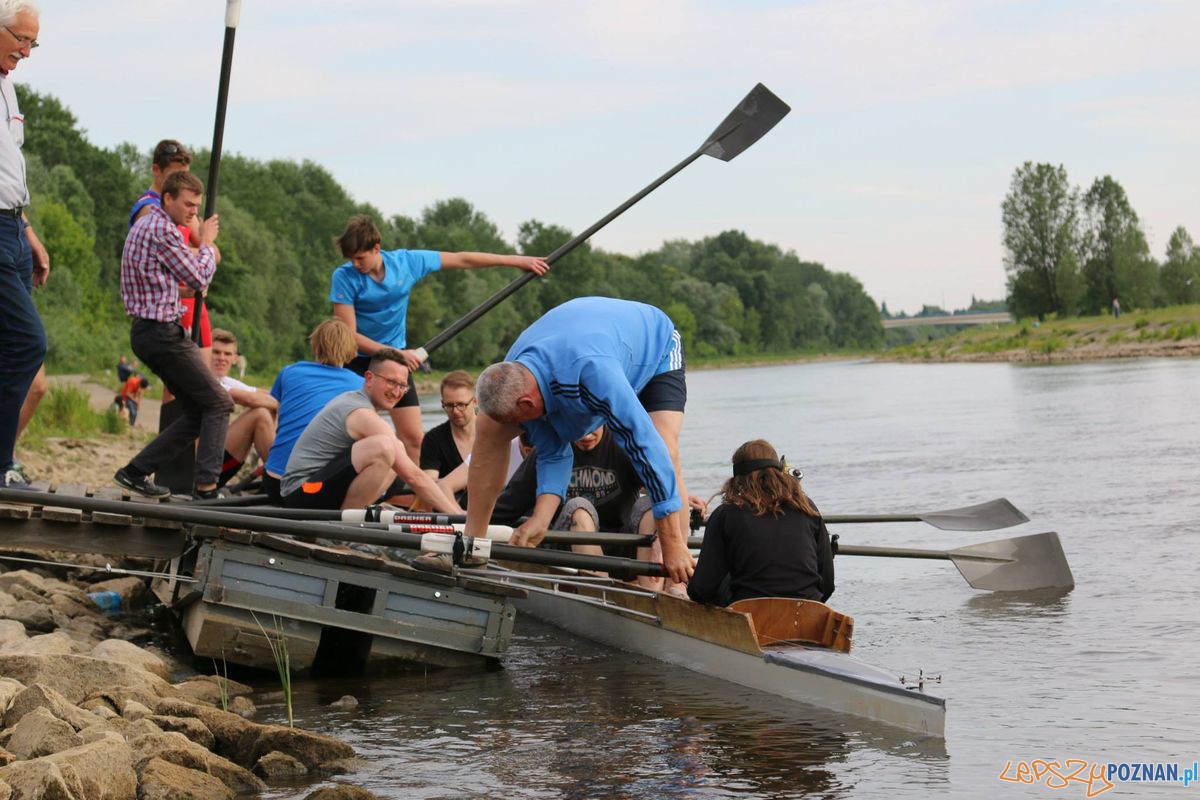 Wioślarze na Warcie  Foto: TW Polonia