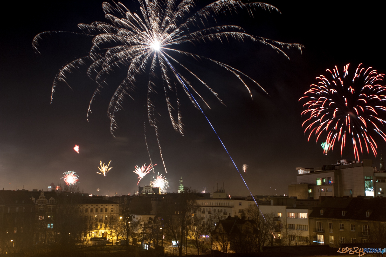 Sylwestrowa panorama imprezy na Placu Wolności  Foto: LepszyPOZNAN.pl / Paweł Rychter