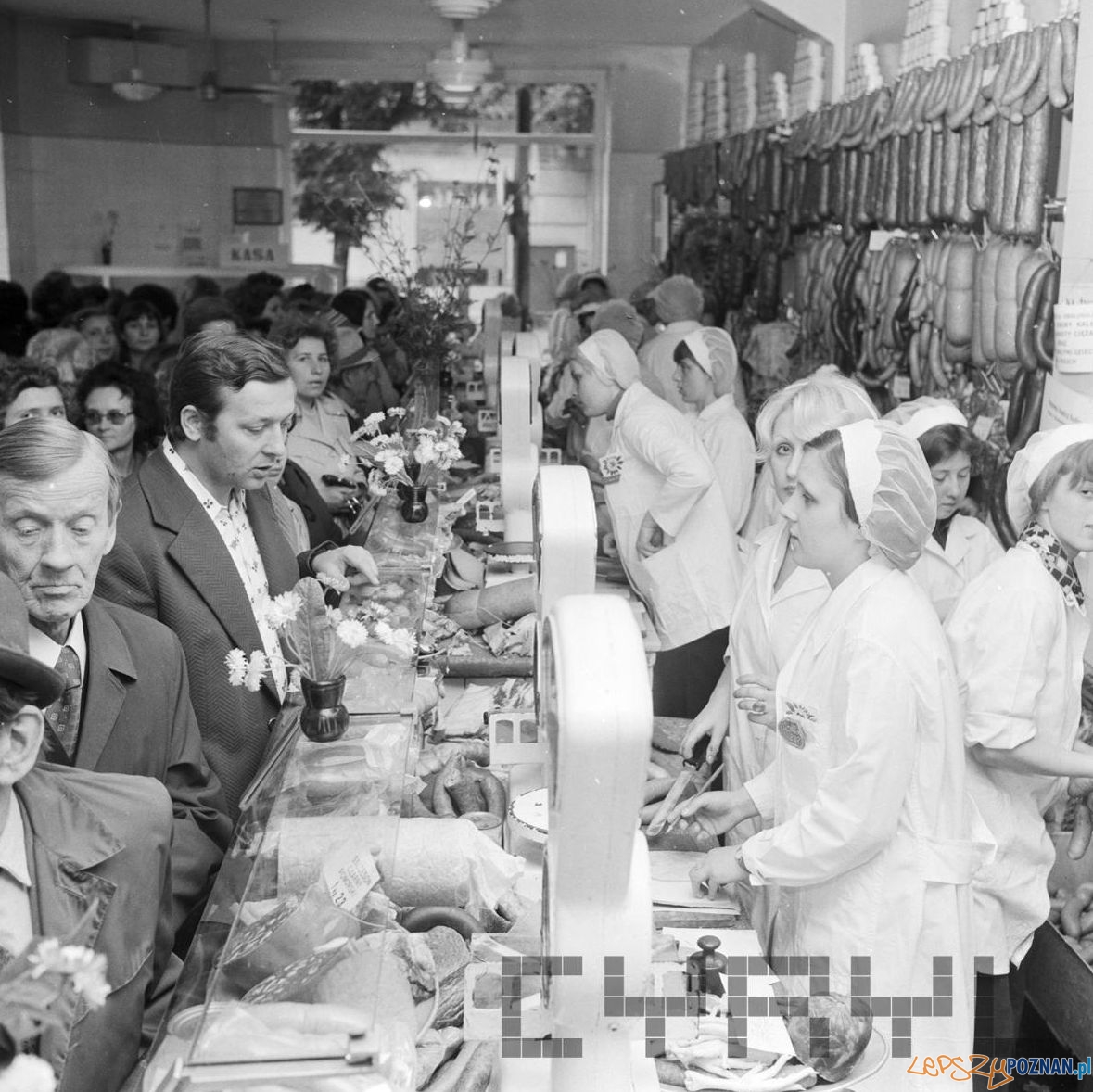 Konkurs sprzedawczyń w sklepie miesnym - 1975  Foto: Stanisław Wiktor / Cyryl