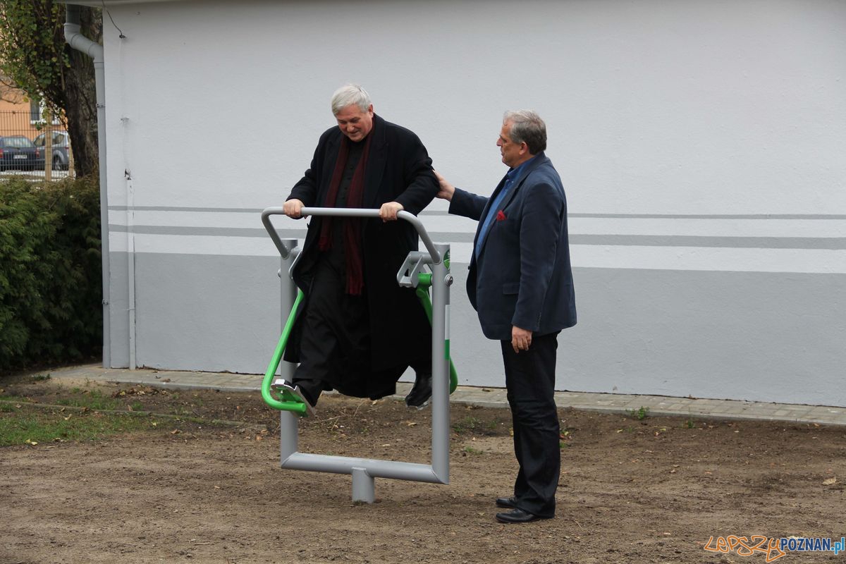 Otwarcie siłowni zewnętrznej na Śródce  Foto: POSiR