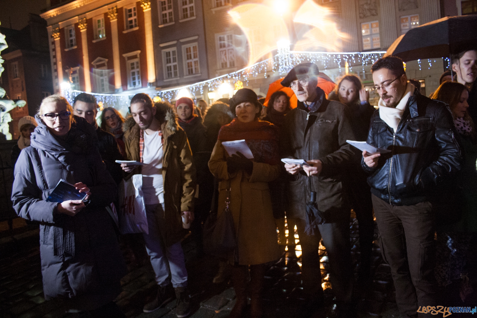 Jedna kolęda w wielu językach - Cicha Noc (17.12.2015)  Foto: © lepszyPOZNAN.pl / Karolina Kiraga