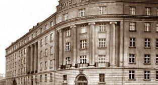 Hotel Polonia - 1930-1933 Foto: fotopolska Hotel Polonia - 1930-1933 Foto: fotopolska