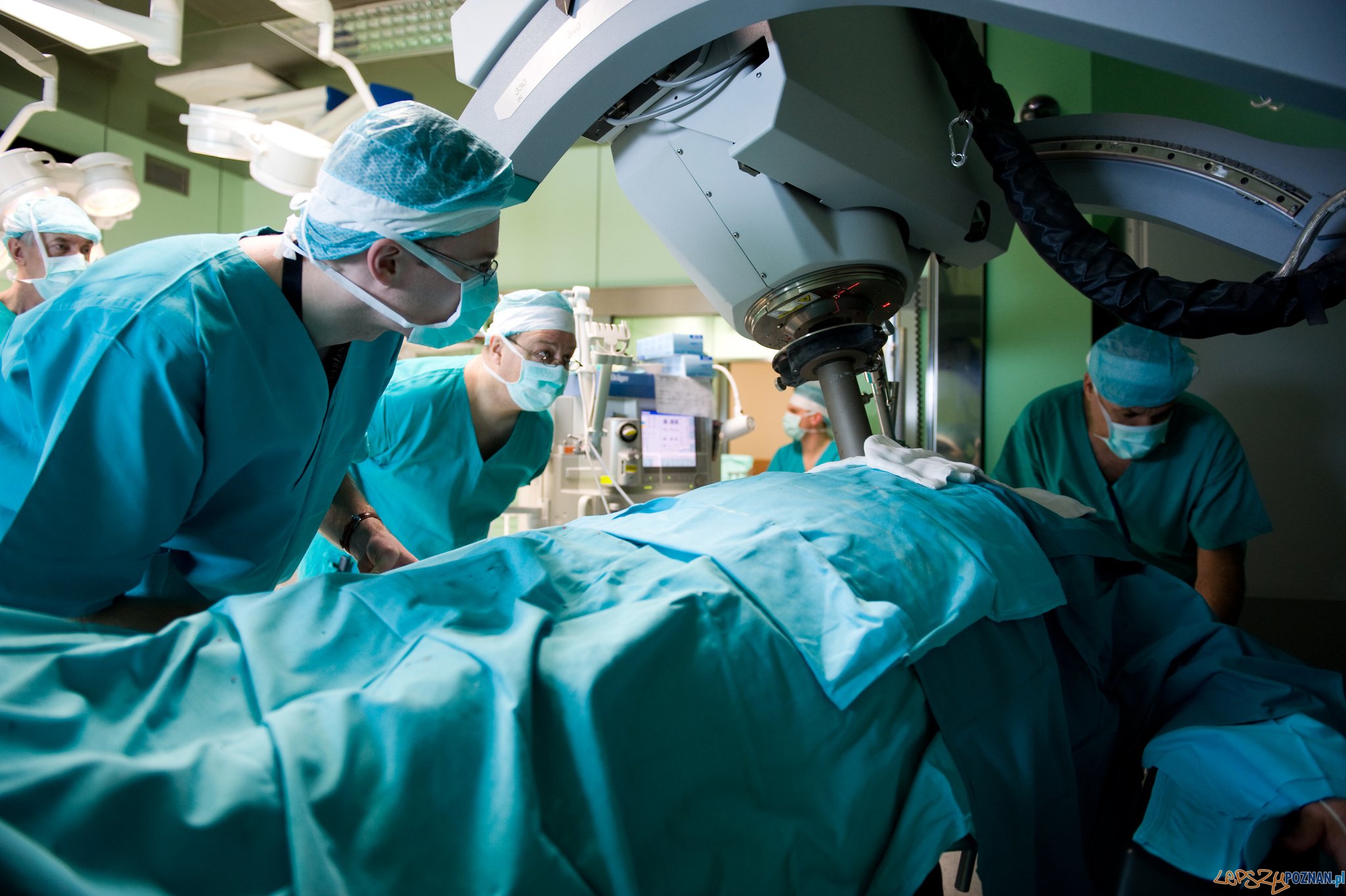 Operacja z wykorzystaniem radioterapii śródoperacyjnej  Foto: Wielkopolskie Centrum Onkologii