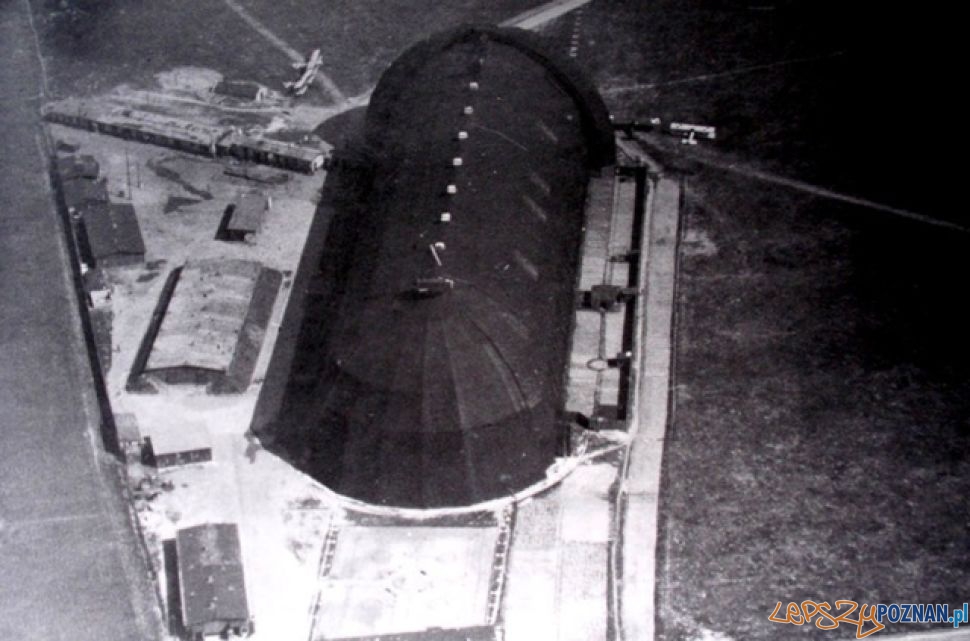 Hala zeppelinów na Winiarach  Foto: Ośrodek Karta