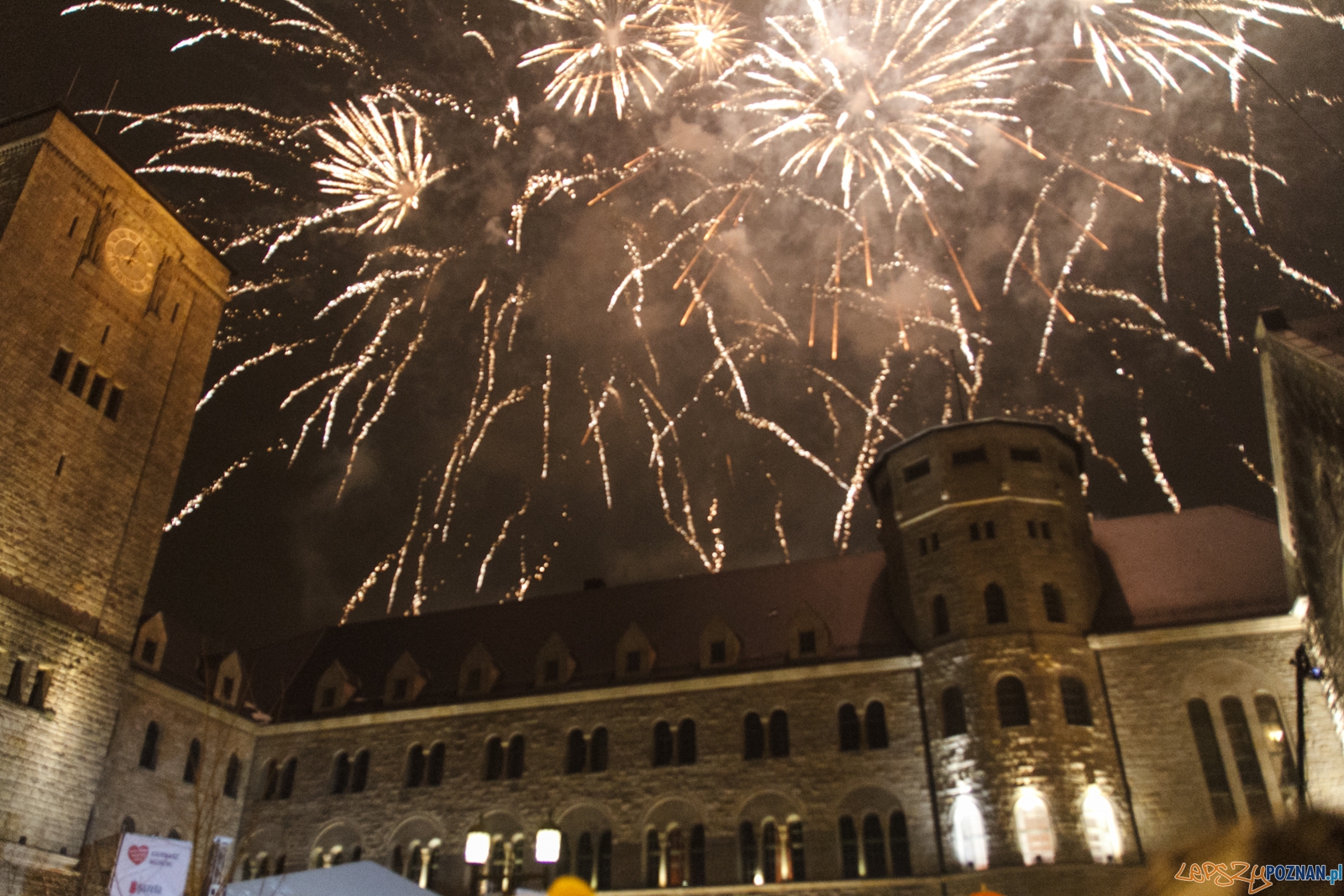 24 finał WOŚP - światełko do nieba - Poznań 10.01.2016 r.  Foto: LepszyPOZNAN.pl / Paweł Rychter