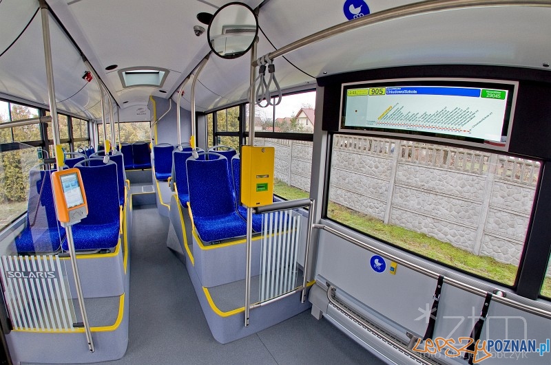 Autobus Solaris z nowymi tablicami informacyjnymi  Foto: ZTM